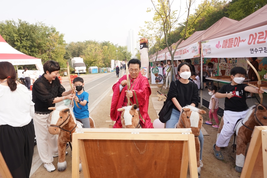 능허대축제 백제 사신 문화행렬의 1번째 이미지