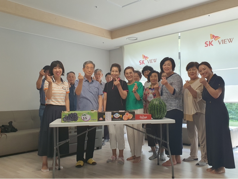 연수구 송도5동 통장자율회, 경로당 돌며 과일 나눔 행사