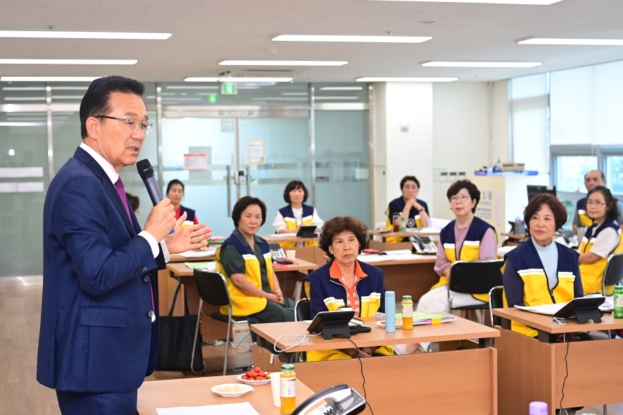 연수구, 1대1 전화형 인지건강관리 ‘기억보듬사업’ 현장방문의 2번째 이미지