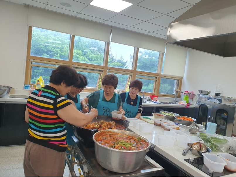 연수1동 주민자치회, ‘저소득층 건강밥상 지원 사업’