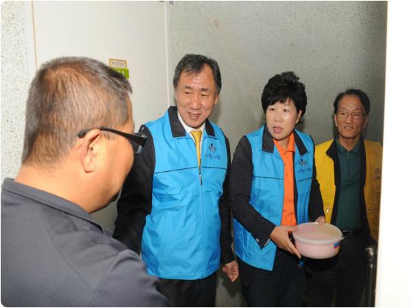 연수구자원봉사센터 노블레스오블리주 연수구자원봉사대 반찬배달 자원봉사 활동 실시의 2번째 이미지